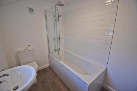 Bathroom.jpg