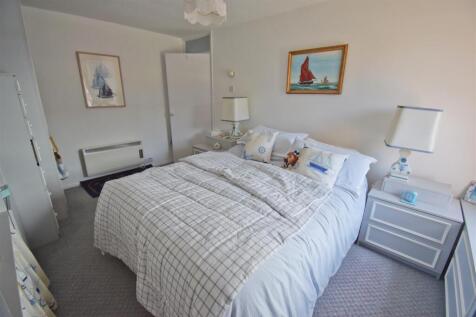 Bedroom 1.1.jpg