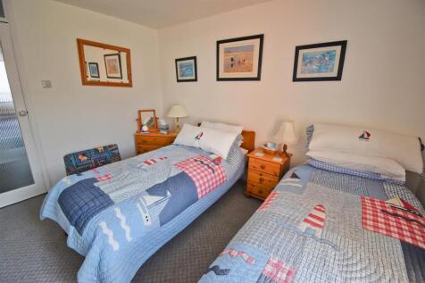 Bedroom 2.1.jpg