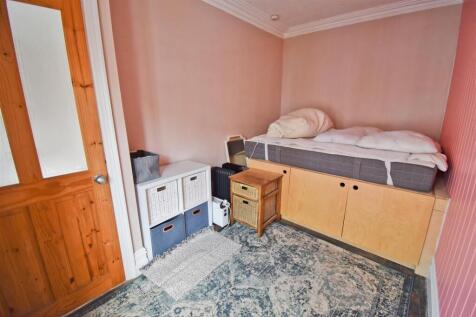Bedroom 1.1.jpg