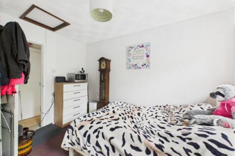 CAM04116G0-PR0198-STILL025.jpg