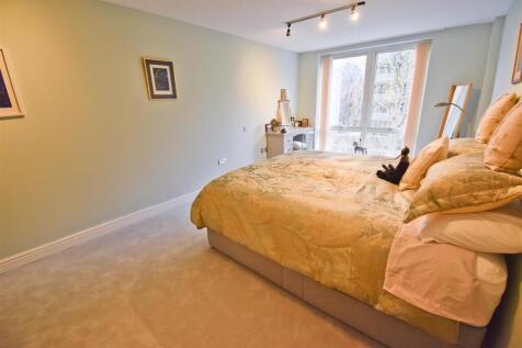 Bedroom 1.1.jpg