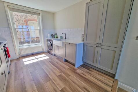 Kitchen.jpg