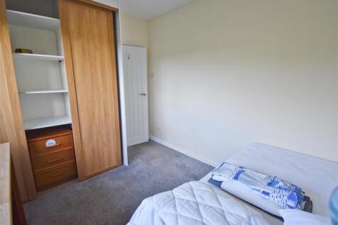 Bedroom 2.1.jpg