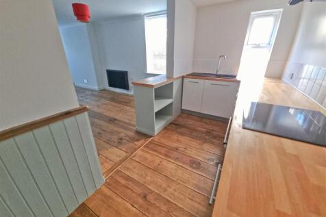 Kitchen 2.jpg