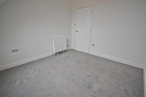 Bedroom 2.2.jpg