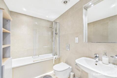En Suite Bathroom