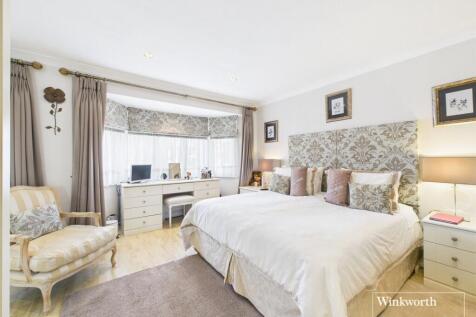 Bedroom Master