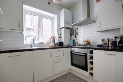 Flat 1 Mare Street Kitchen.jpg