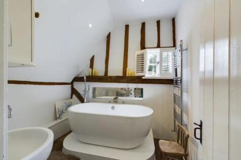 Cottage bathroom