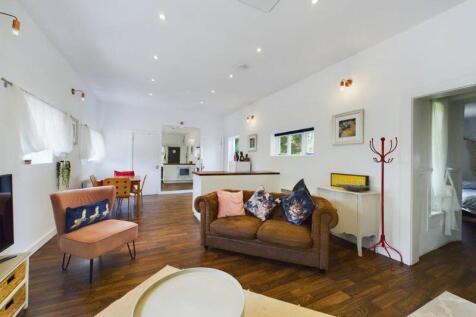 Oast Open plan living kitchen dining 