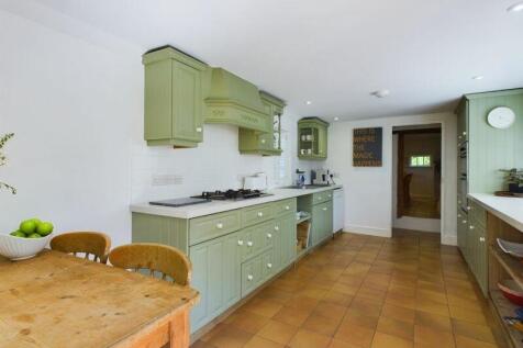 Cottage kitchen breakfast room