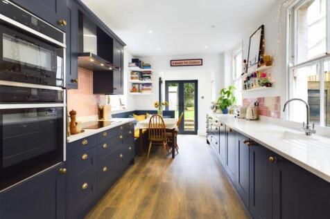 Kitchen breakfast room 