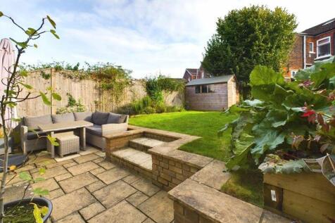 Terrace &amp; garden