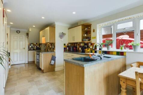 Kitchen alternative view