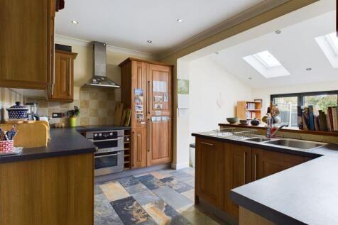 Kitchen alternative view