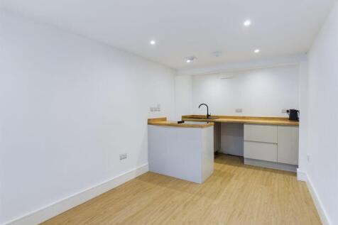Open plan living/kitchen 