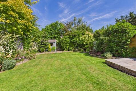 Rear garden alternative view