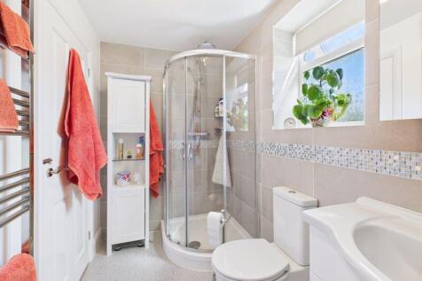 Bathroom alternative view