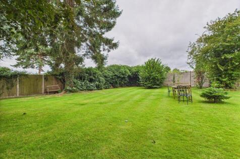 Rear Garden alternative view
