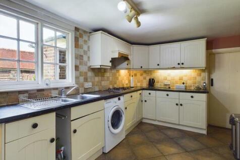 Kitchen alternative view