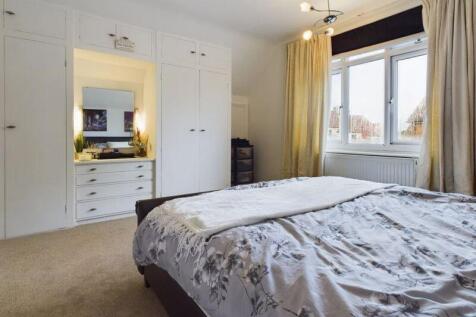 Bedroom 1 other way 