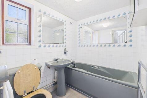 Grey bathroom