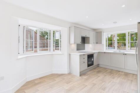 Kitchen / dining