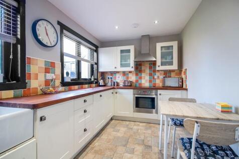 Breakfasting Kitchen
