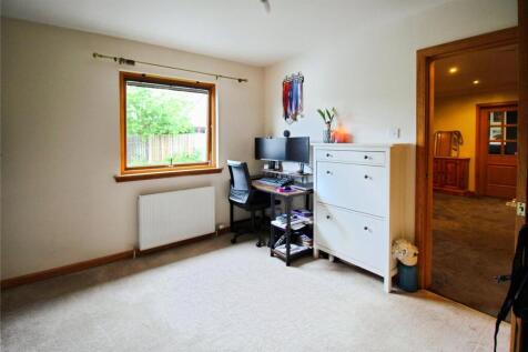 Bedroom 5/Office