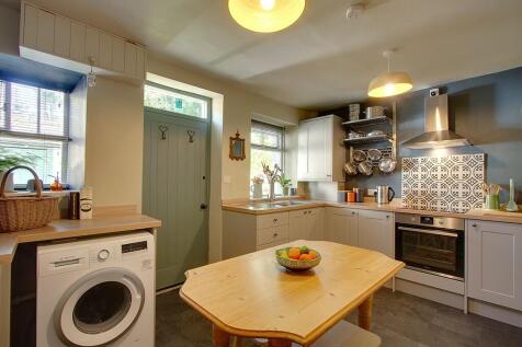 Dining kitchen
