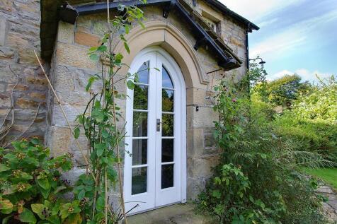 Entrance porch