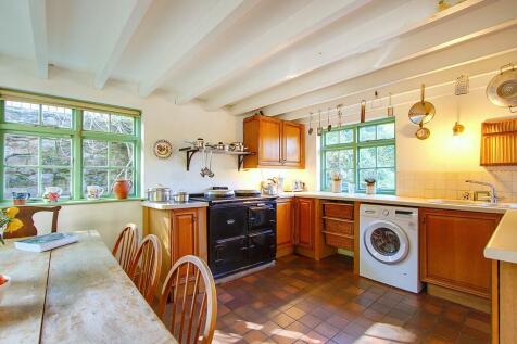 Dining kitchen