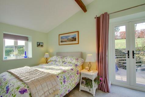 Principal bedroom