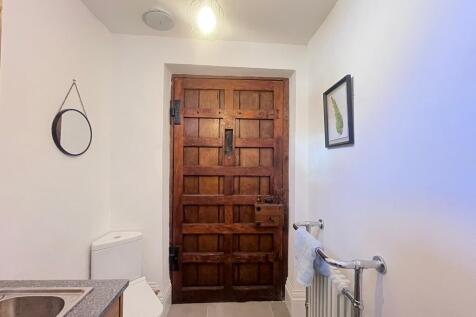 Utility room and WC