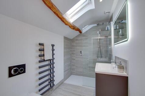 En suite shower room