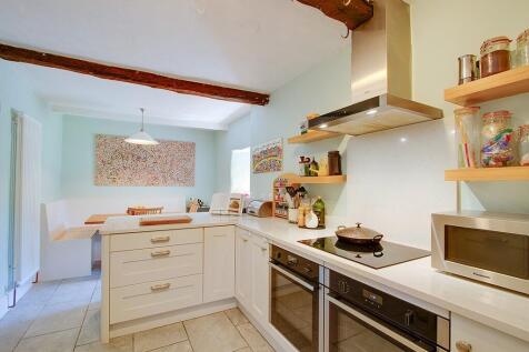 Dining kitchen
