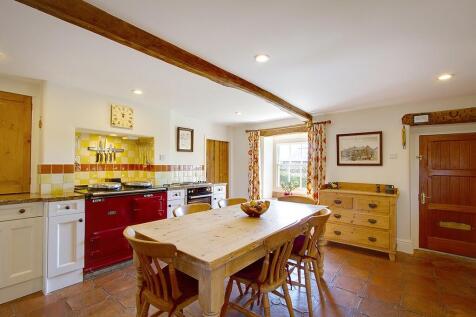 Dining kitchen