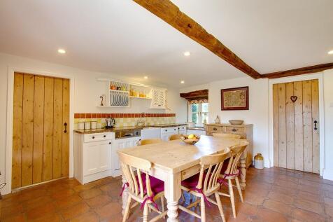 Dining kitchen