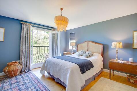 Principal bedroom