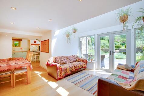 Garden/dining room