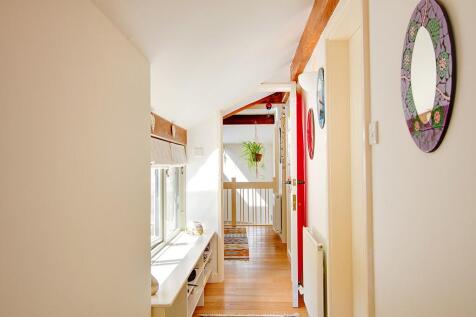 Principal bedroom