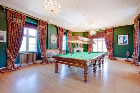 Billiard room