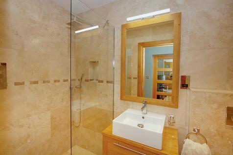 GF shower room