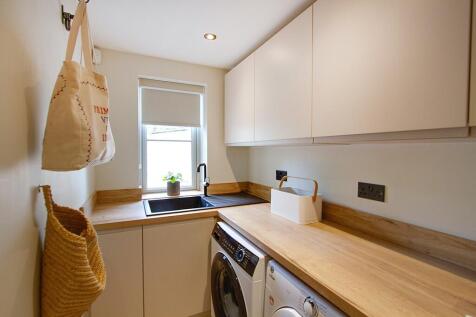 Utility/laundry