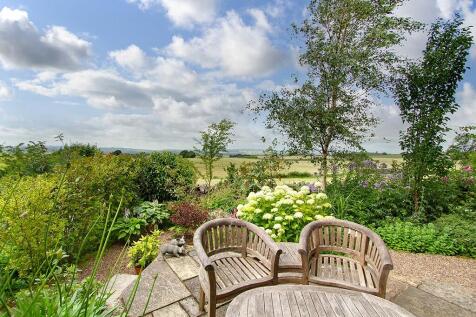 Terrace &amp; views