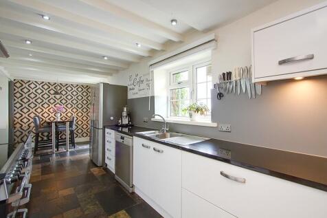 Dining kitchen