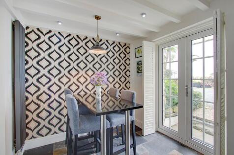 Dining kitchen