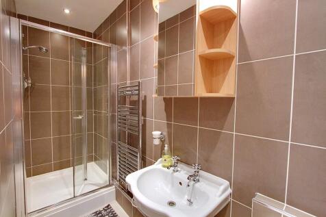 SF shower room