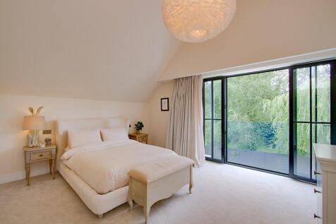 Principal bedroom 